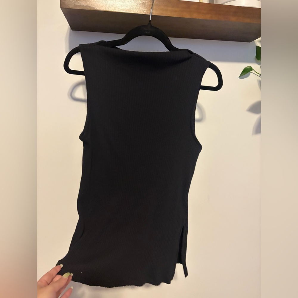 Old Navy Black Ribbed Tank Top